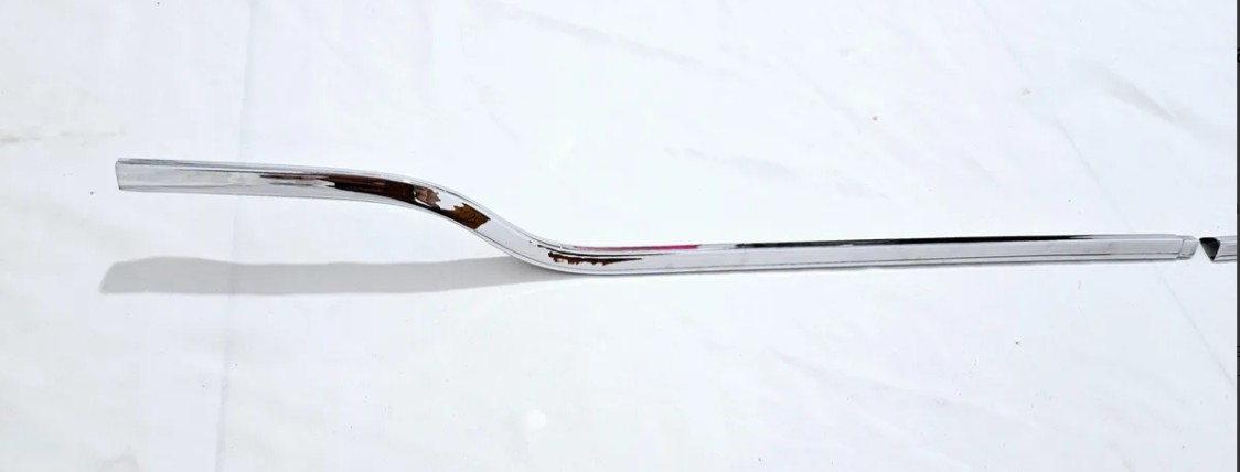 Frisos Grade Dodge Dart